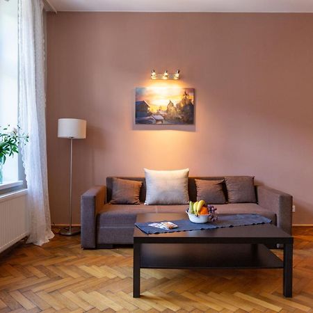 Spacious, Central & Artistic W/Brand New Bathroom! Cracovia Esterno foto