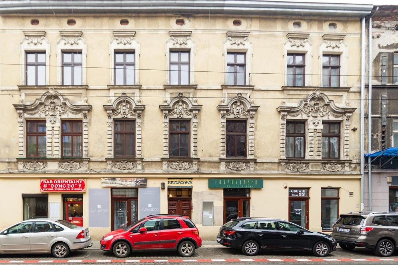 Spacious, Central & Artistic W/Brand New Bathroom! Cracovia Esterno foto