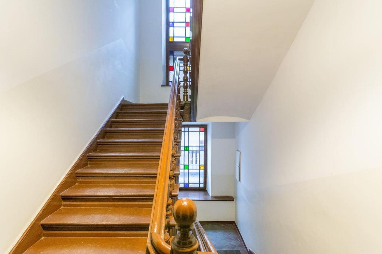 Spacious, Central & Artistic W/Brand New Bathroom! Cracovia Esterno foto